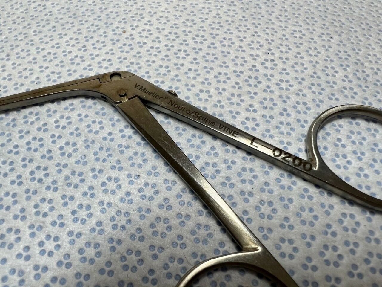 V. MUELLER L-0800 1mm X 5" Micro Cup Forceps — photo 2