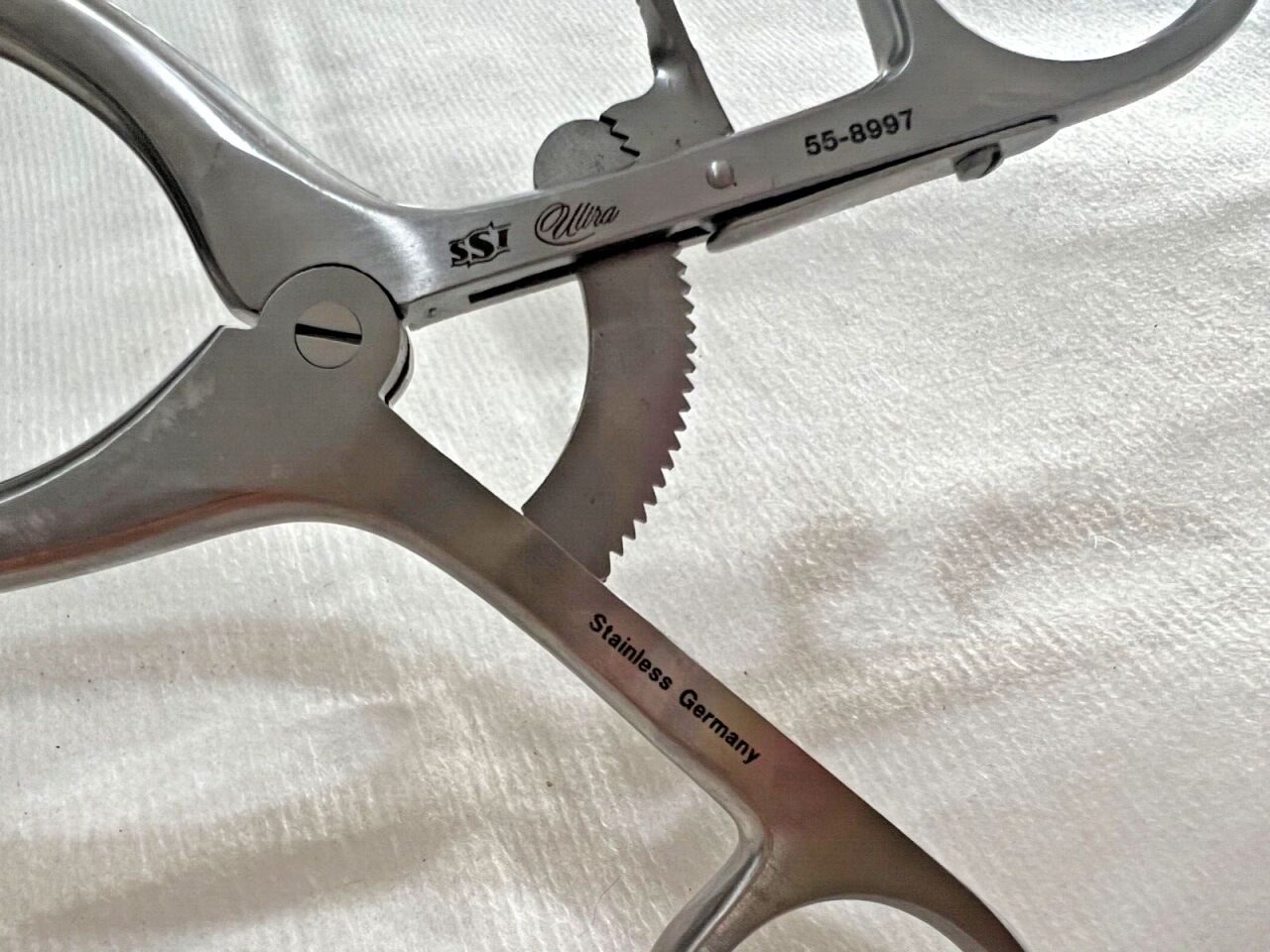 SSI ULTRA 55-8997 Darling Popiteal Self-Retaining Right Retractor 6-1/4" Length — photo 4