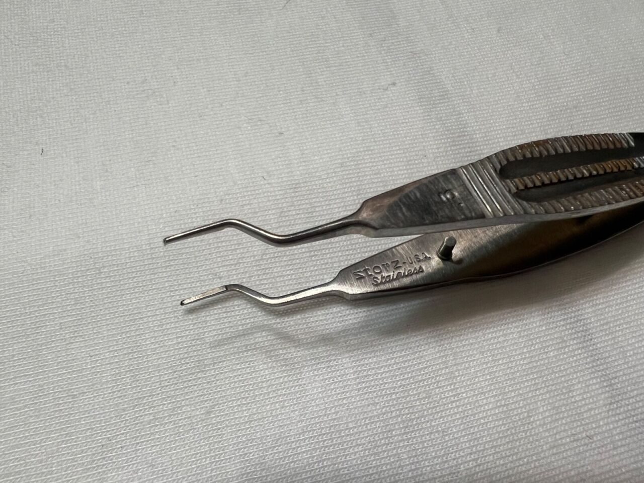 STORZ E1783 Castroviejo Suturing Bayonet Forceps 0.3mm X 4-1/4" L Ophthalmology — photo 4