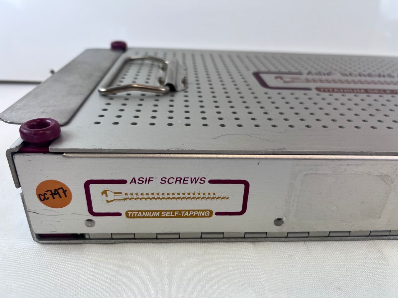 SYNTHES Various ASIF Self-Tapping Screw Set — photo 2