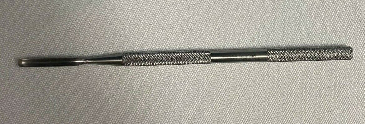 W. LORENZ 03-1083/4 Pair of Gouges 3.0/4.0mm X 15cm Rounded Handle — photo 6