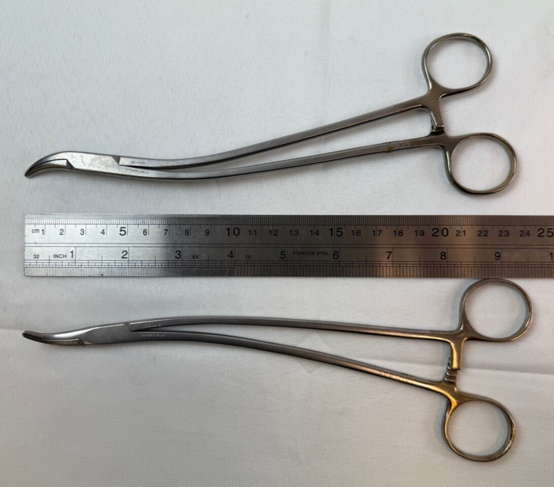 CODMAN 36-4015 T/C Jaw Stratte Needle Holders 9" Pair — photo 7