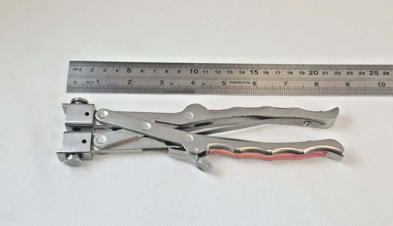 OPTIMOTION 1014-3-0019 Total Knee System Patella Resection Clamp — photo 5