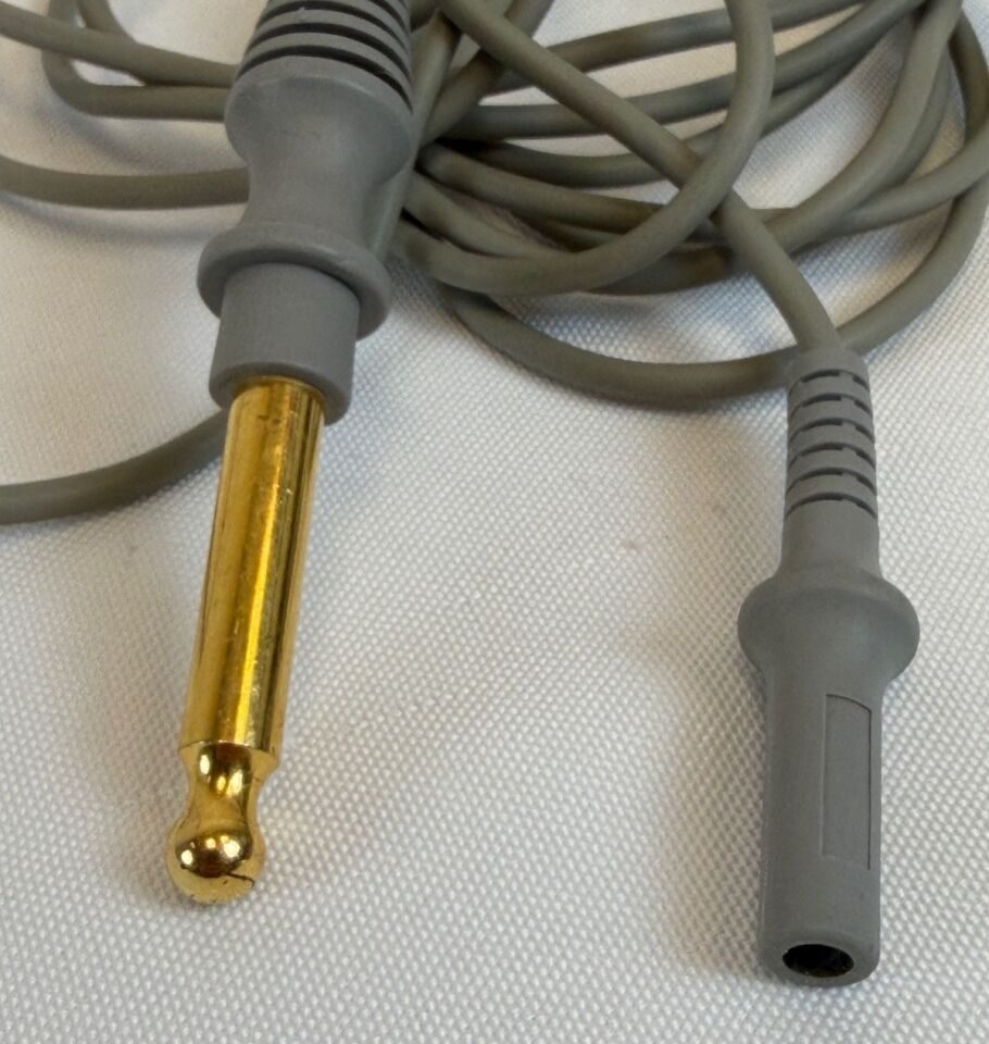R. WOLF 8383.031 5mm x 34cm Insulated Monopolar Fenestrated Jaw Grasper w/ Cable — photo 2