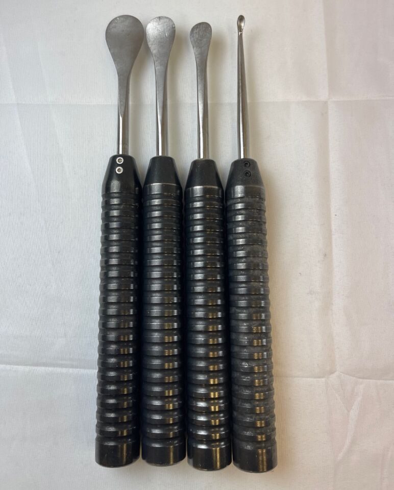 CODMAN Karlin Magnum XL Set of 4 Cobb Elevators & Angled Curette