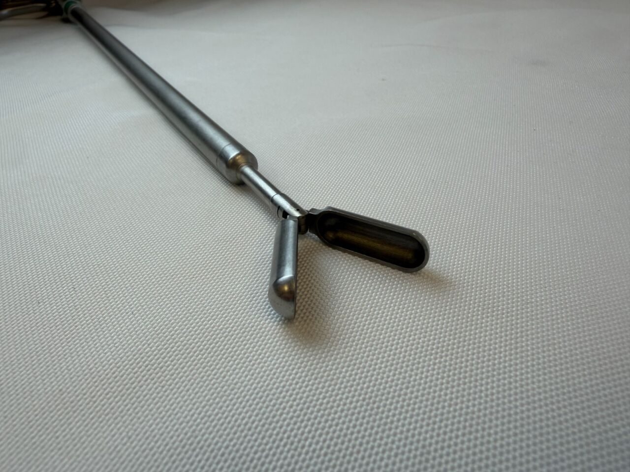 ACCESS SURGICAL 32-1900 10mm x 32cm Laparoscopic D/A Rotating Grasper Forcep — photo 5