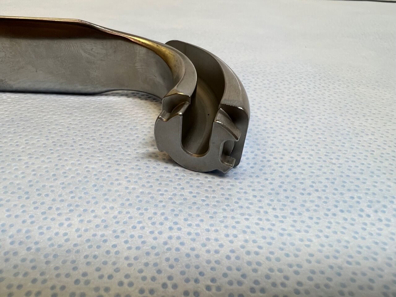 BLACK & BLACK SURGICAL B61120-XT LumiView Fiber Optic Retractor Blade — photo 3
