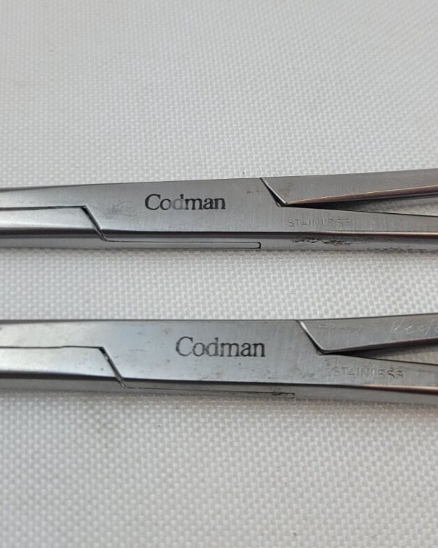 CODMAN 19-4065 Dennis Intestinal Clamp Longitudinal Serrations — photo 6