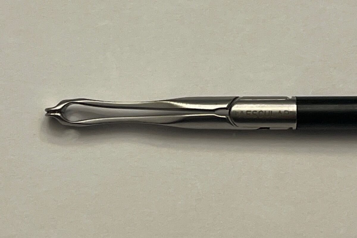 AESCULAP P0959R AdTec 5mm x 45cm Monopolar Babcock Grasper — photo 4