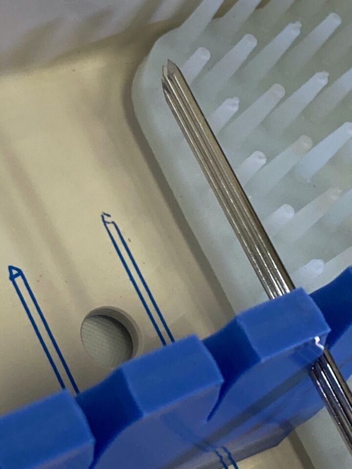 ACUMED Acutrak 2.0mm Acutrak Mini w/ Case Cannulated Driver Set — photo 9