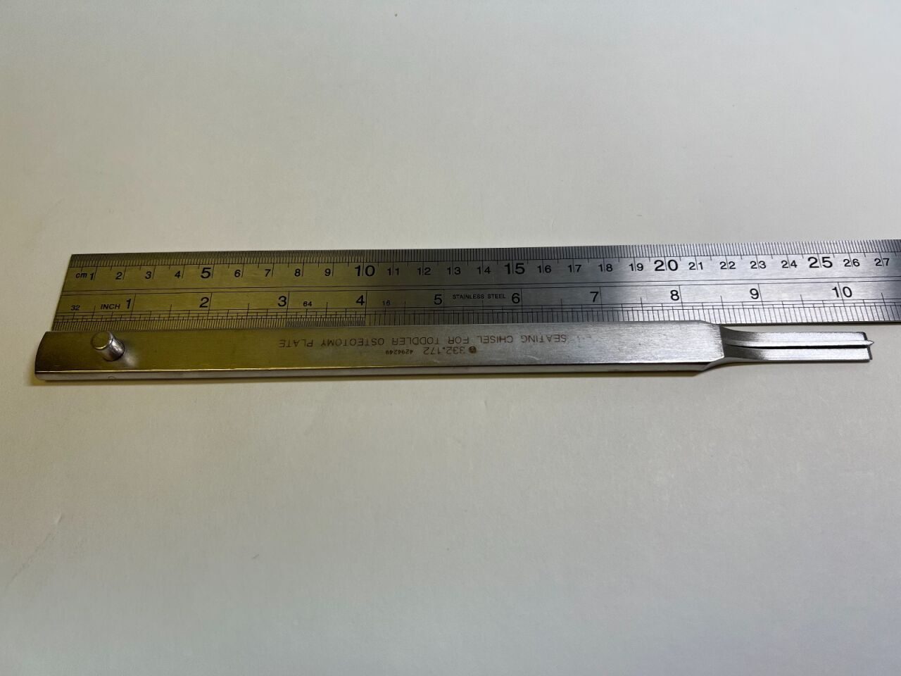 SYNTHES 332.172 Chisel — photo 1