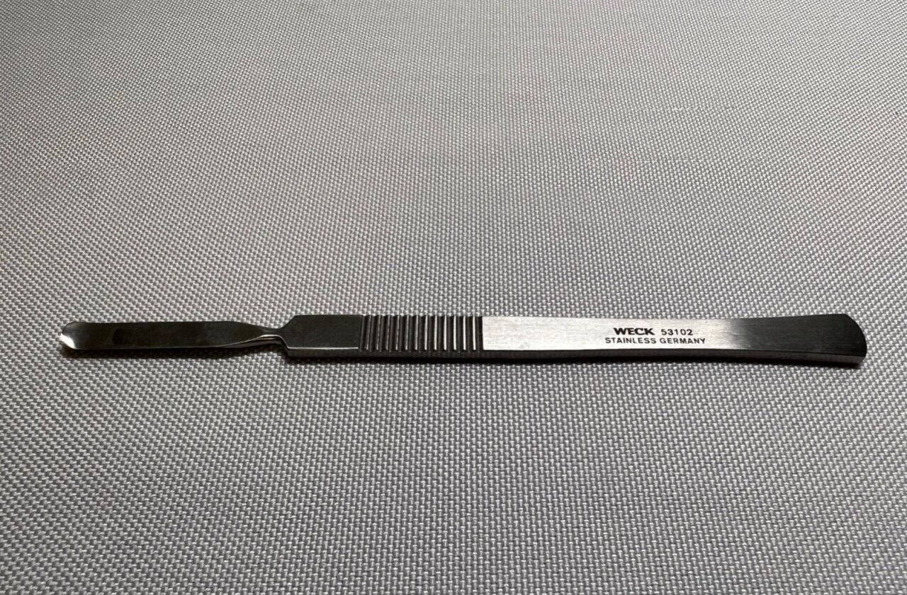 WECK 53102 McKenty Curved Tip Elevator 32mm X 5mm X 5"
