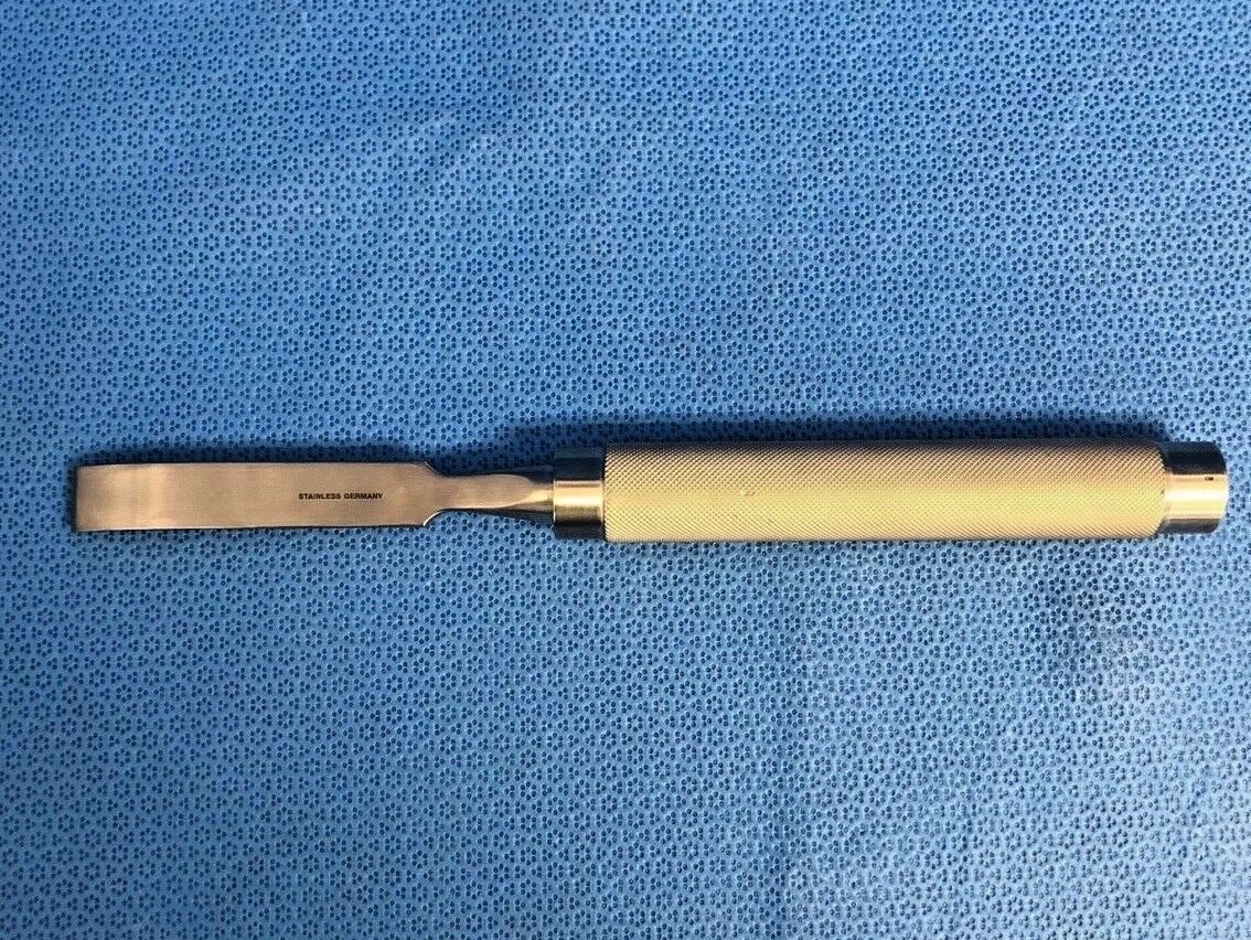 V. MUELLER 5/8in Cobb Osteotome Length 11in, Curved, Blade — photo 4