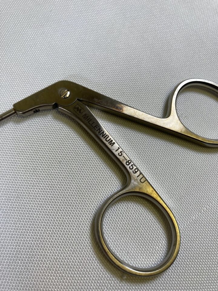 MILLENNIUM SURGICAL 15-8591U Kleinsasser Biopsy Cup Angled Up 4mm x 23cm — photo 2
