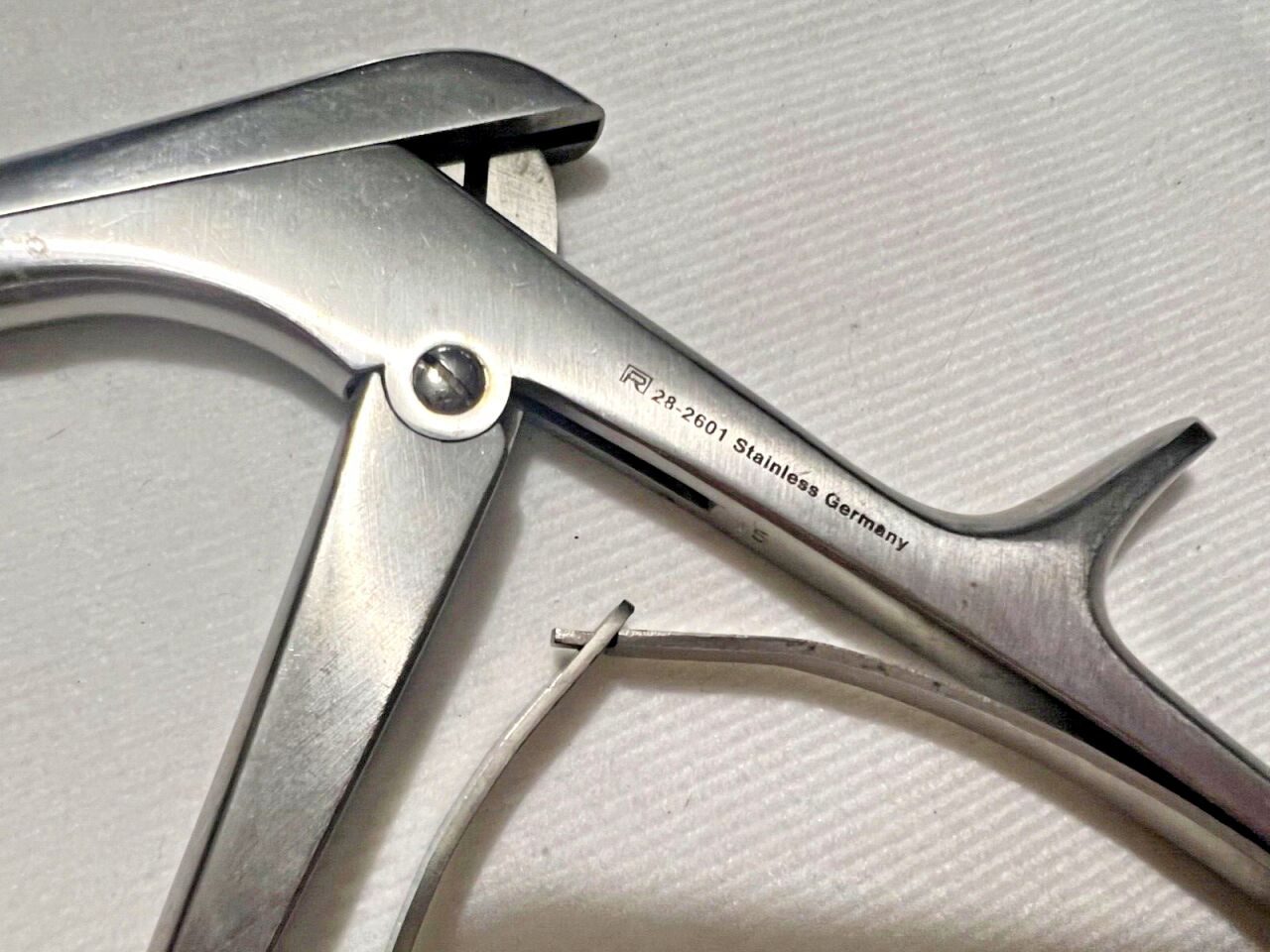 RICHARDS 28-2601 Kerrison Rongeur 3mm X 40deg Upbite 8" Length Neuro Spine — photo 5