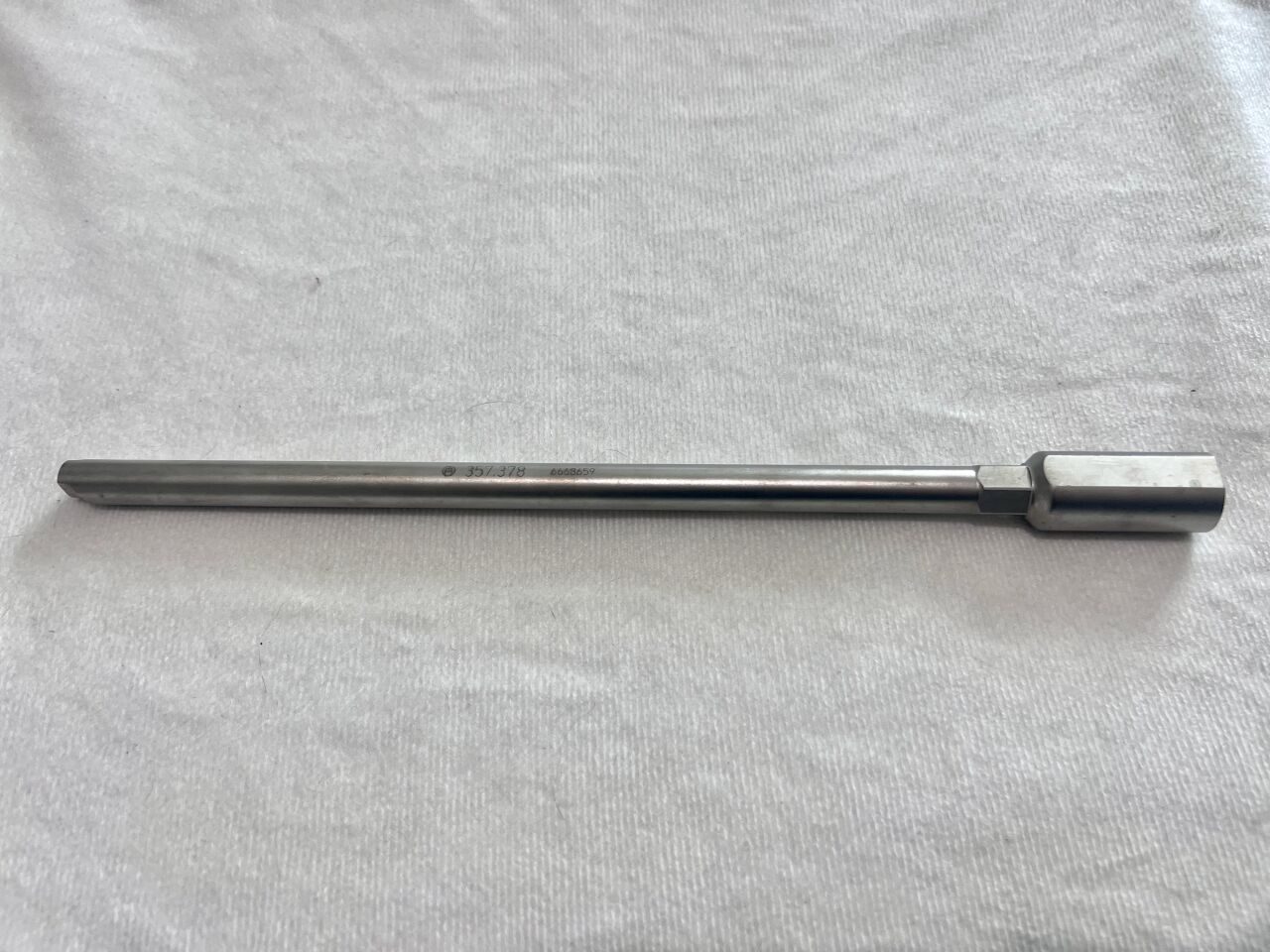 SYNTHES 357.378 Helical Blade Extractor Sleeve — photo 1