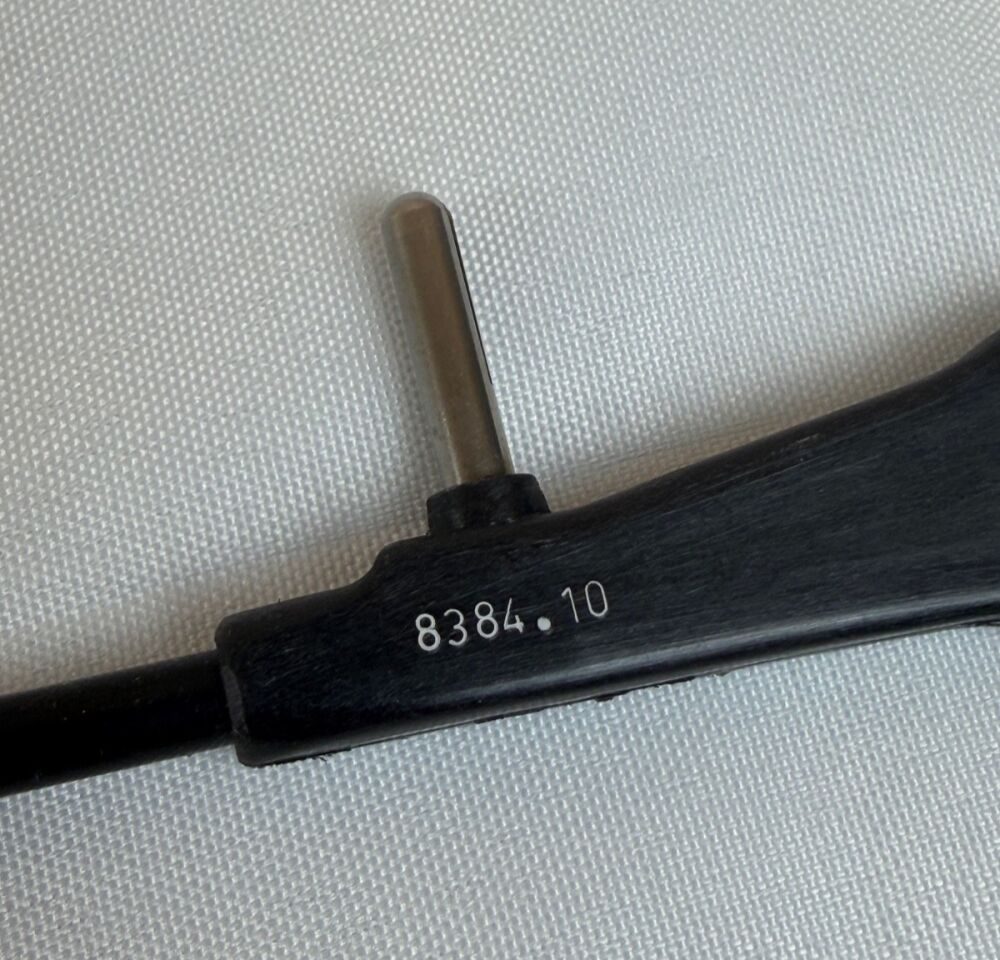 R. WOLF 8384.1 5mm x 45cm Laparoscopic Spiked Biopsy Cup Monopolar Forcep — photo 2