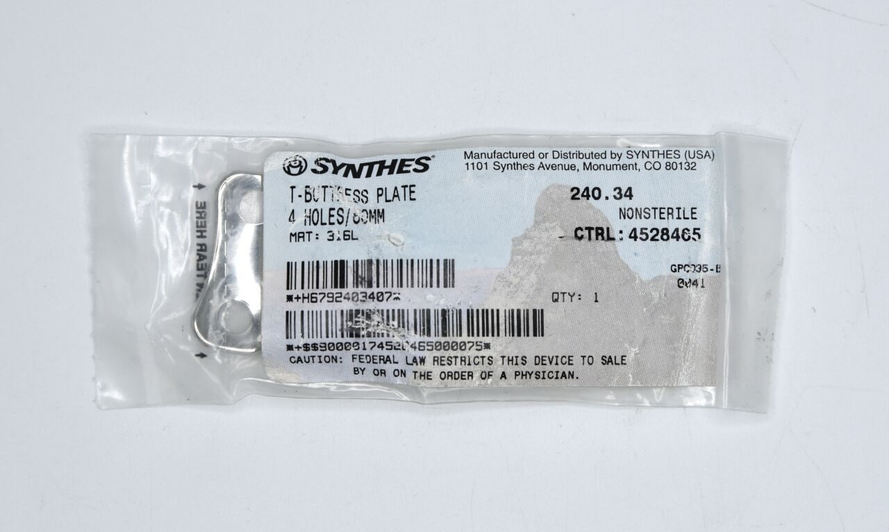 SYNTHES 240.34 T-BUTTRESS PLATE 4 HOLES/80MM