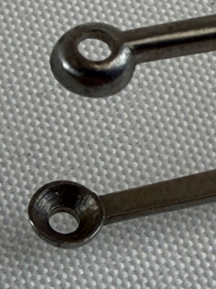 AESCULAP FD202 Microform Bayonet Tumor Forcep 5mm Fenestrated Cups x 240mm — photo 6