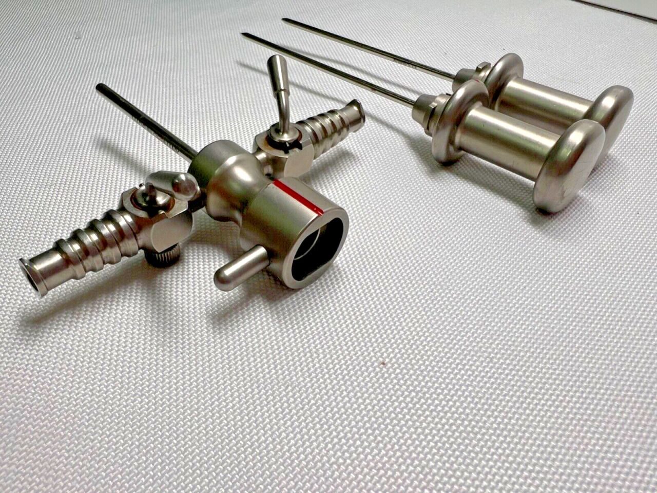 ARTHREX AR-3015N Small Joint Dual Valve 1.5" Cannula w/ Sharp & Blunt Obturators — photo 3
