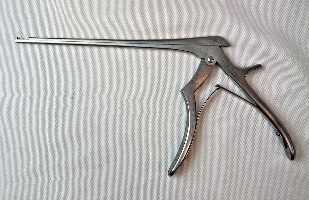 CODMAN 80-1341 Hardy Sella Kerrison Rongeur 2mm x 90deg Up x 7"