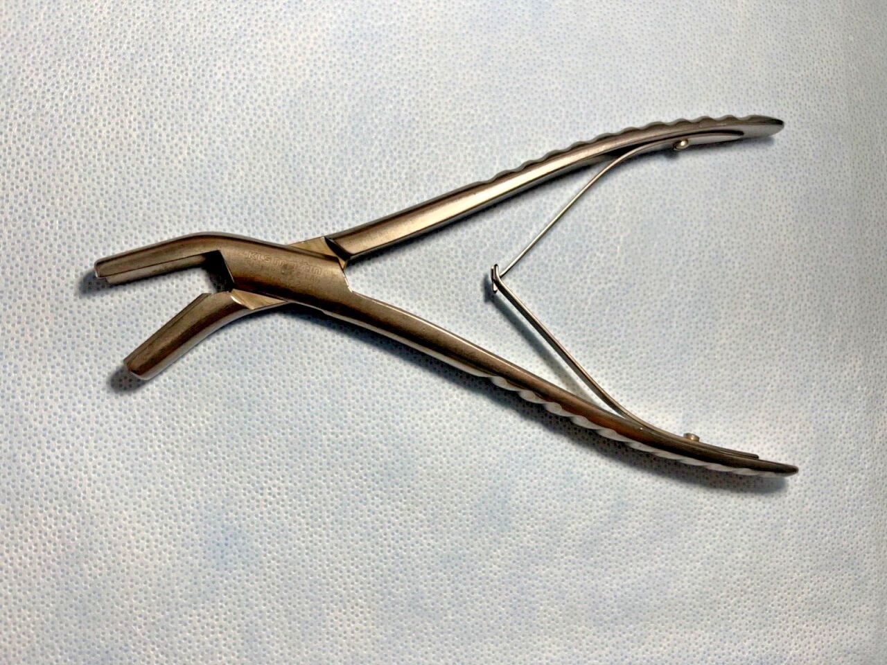 KLS MARTIN 48-303-22-07 Angled Bone Shaping Forceps 11mm x 8-1/2"