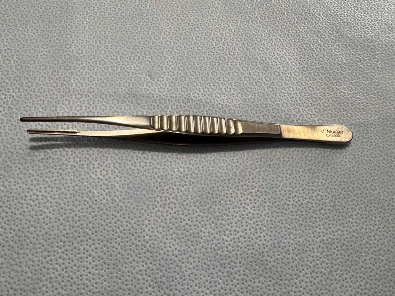 V. MUELLER CH5900 DeBakey Vascular Tissue Forceps 6-1/4"