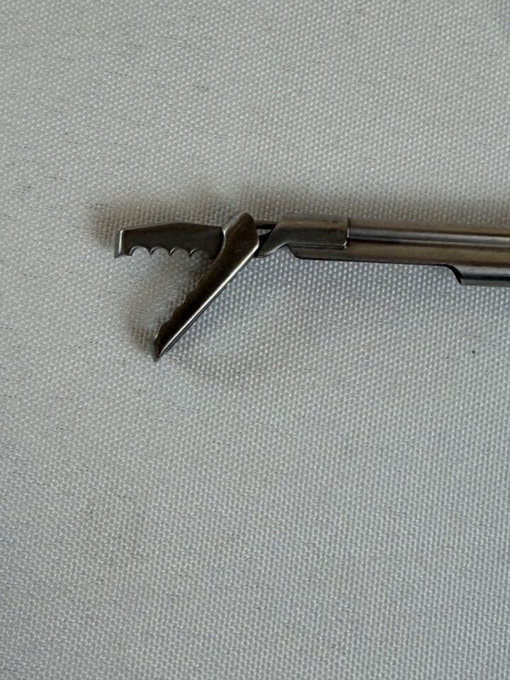 OLYMPUS A20710A 12deg & 30deg Rigid Optical Grasping Stone Crushing Forceps — photo 5