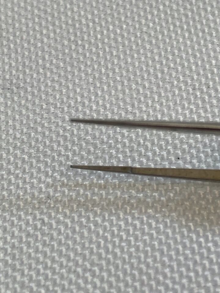 AMBLER SURGICAL 2252E Castroviejo Suturing Forceps 4 3/8" 0.12mm 1x2 Teeth — photo 3