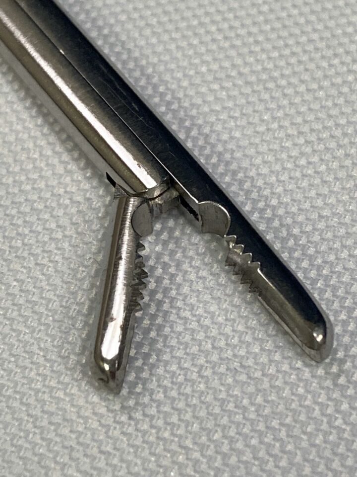 AESCULAP FF534 Caspar Rongeur Straight 4mm x 14mm x 6" w/ Teeth — photo 5