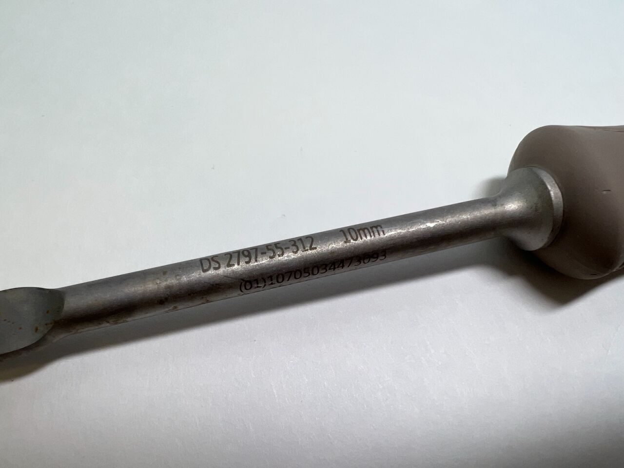 SYNTHES DS 2795312 Orthopedic Expedium 10mm Osteotome — photo 1