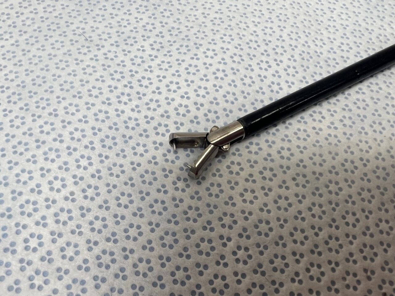 R. WOLF 8383.101 Laparoscopic Double Action Biopsy Pin Forceps 5mm w/ Handle — photo 5
