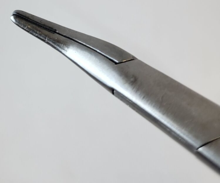 V. MUELLER SU-16141 Set   Vital Stratte Needle Holder, Curved R + L, 9¼" — photo 14
