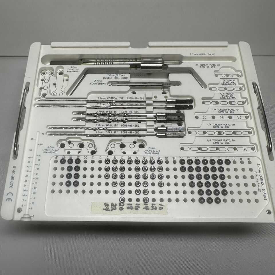 DEPUY  2.7mm Plates and Screws — photo 4