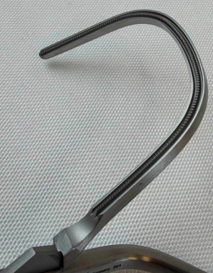 CODMAN 37-1020 Kay Aorta Clamp 203mm 1x2 Vascular Teeth CVOR — photo 5