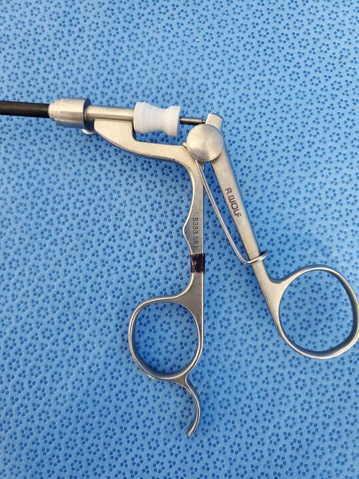 R. WOLF 8383.581 Laparoscopic 5mm Left Curved Dissecting Forcep — photo 3