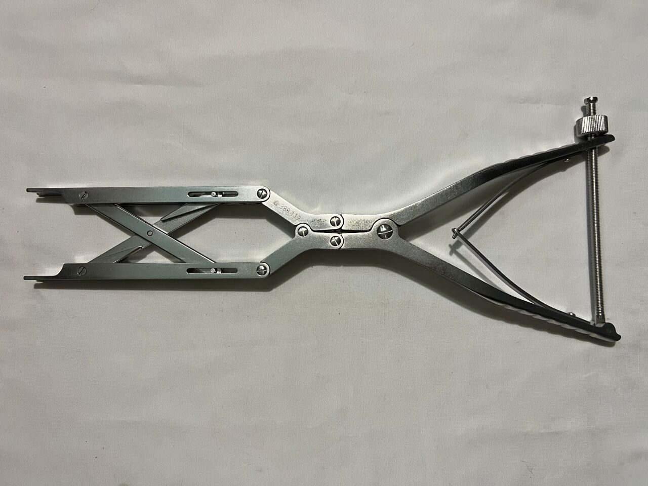 SYNTHES 388.119 Parallel Compression Forceps — photo 1