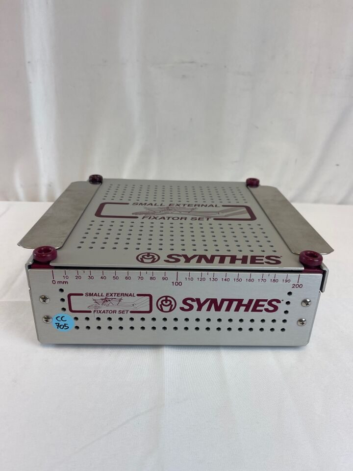 SYNTHES  Small External Fixator Set — photo 7