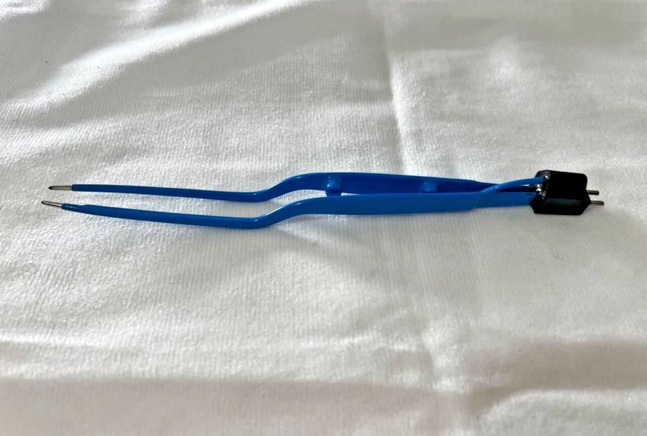 8" Length Bayonet Neurology Forcep Insulated w/ Irrigation — photo 1