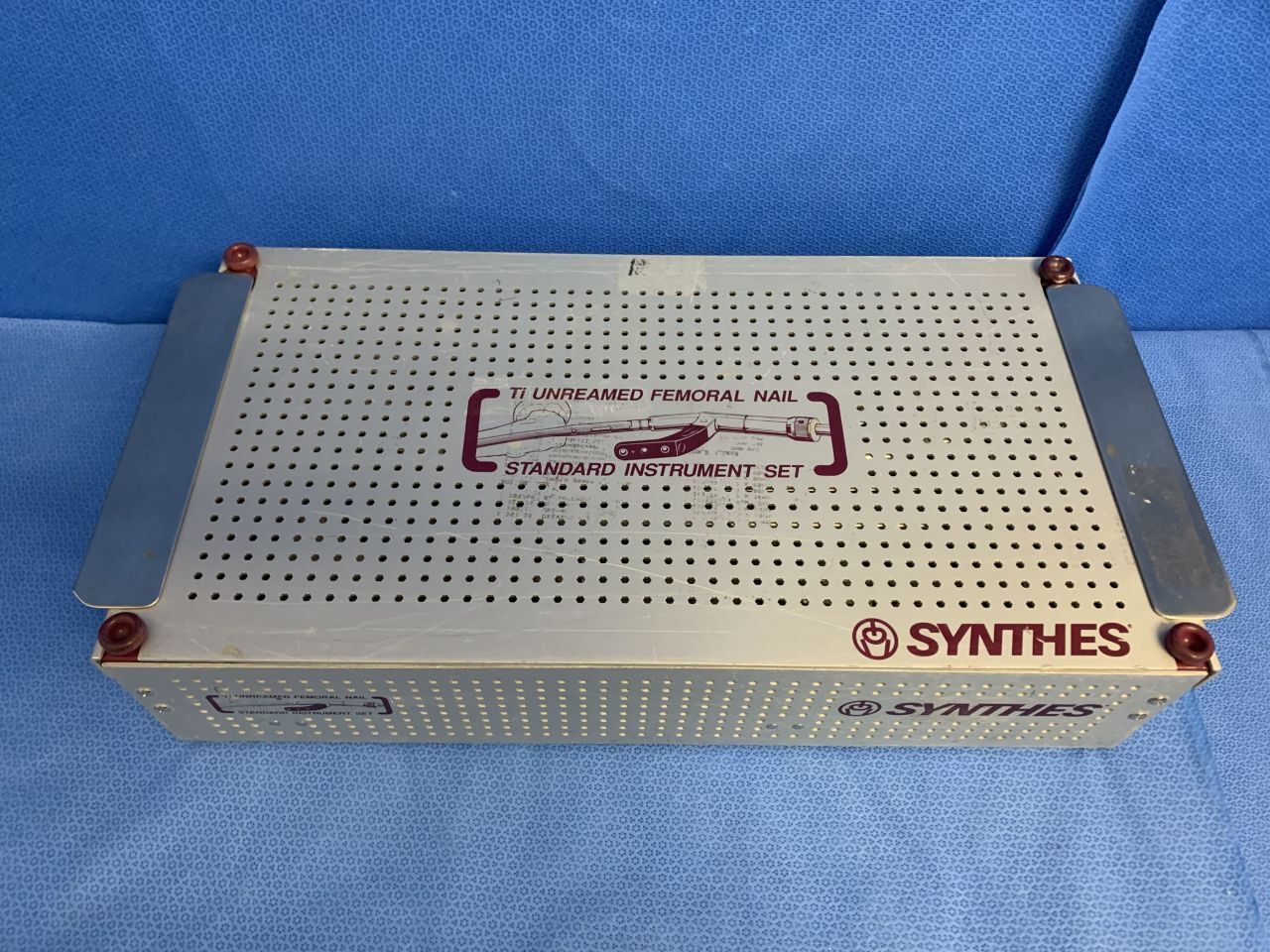 SYNTHES Various TI Unreamed Femoral Nail Standard Instrument Set — photo 10