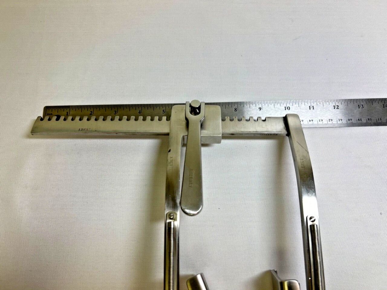CODMAN Ankeney Sternal Retractor — photo 6