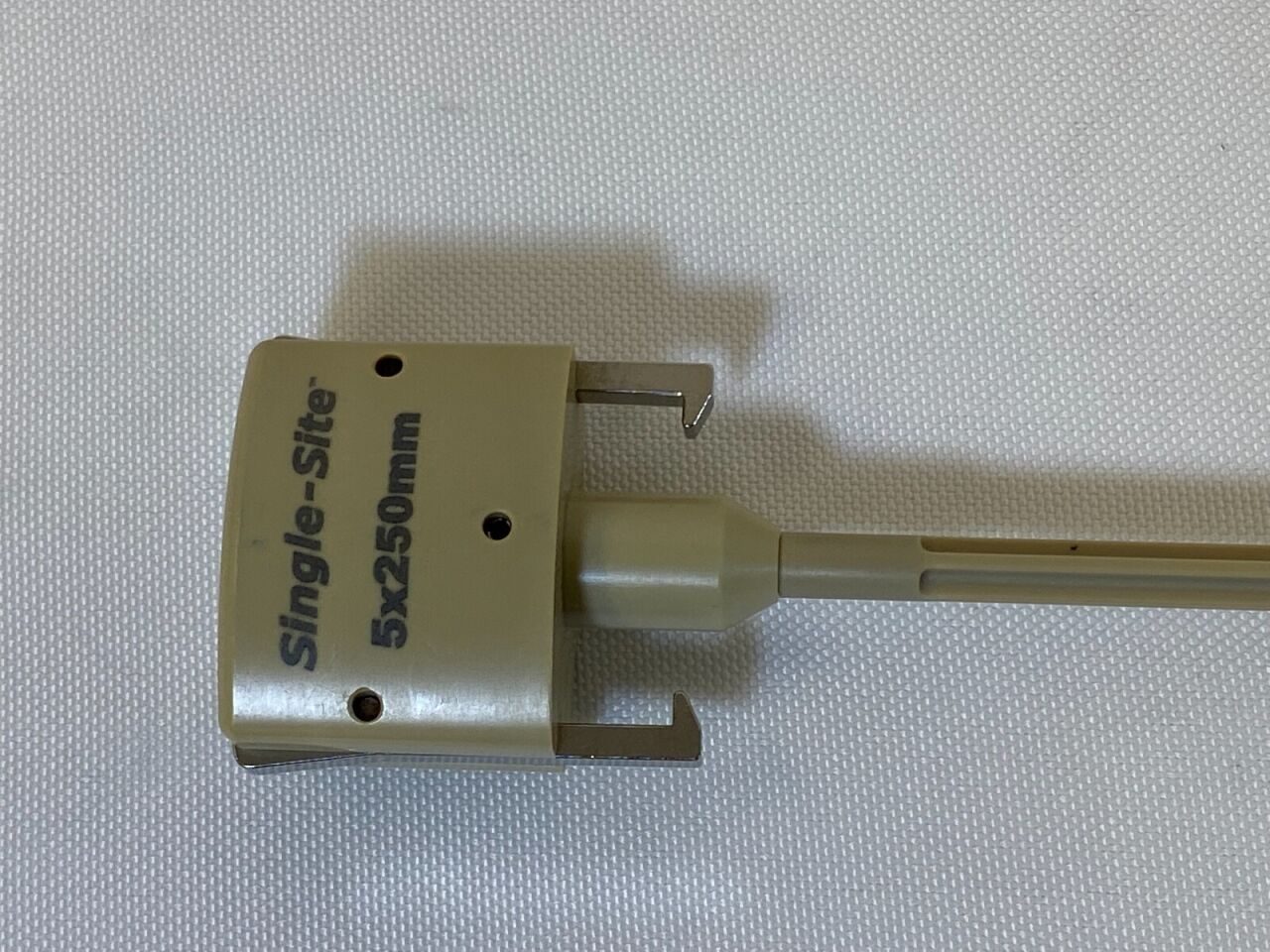 INTUITIVE SURGICAL 428074-01 Da Vinci Single-Site 5x250mm Blunt Obturator — photo 2