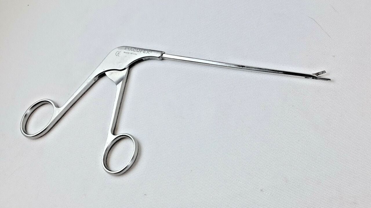 SMITH & NEPHEW 12036 Straight Scissor Punch 1.0mm Orthopedic — photo 1