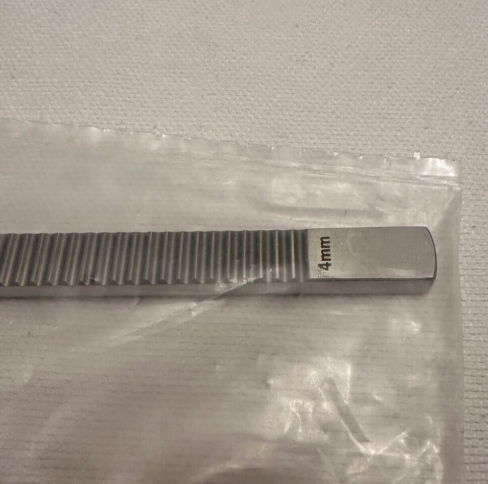 JARIT 410-300 W/ Guard Straight 4mm Wide WL 7" Silver Osteotome — photo 2