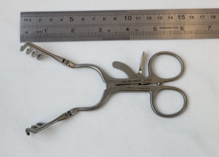 PILLING 16-5380 Beckman-Weitlaner Retractor, Blunt, 4 X 3 Prong, Hinged, 6" — photo 9