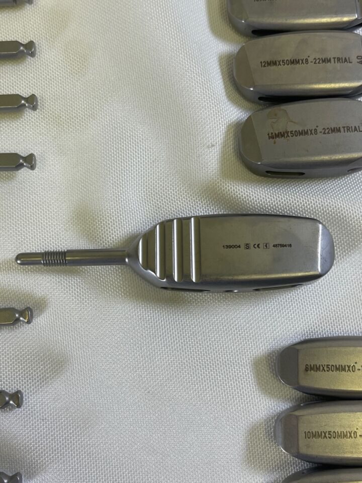 STRYKER Various AVS ARIA PEEK Spacer Trials Set w/ Tray — photo 11