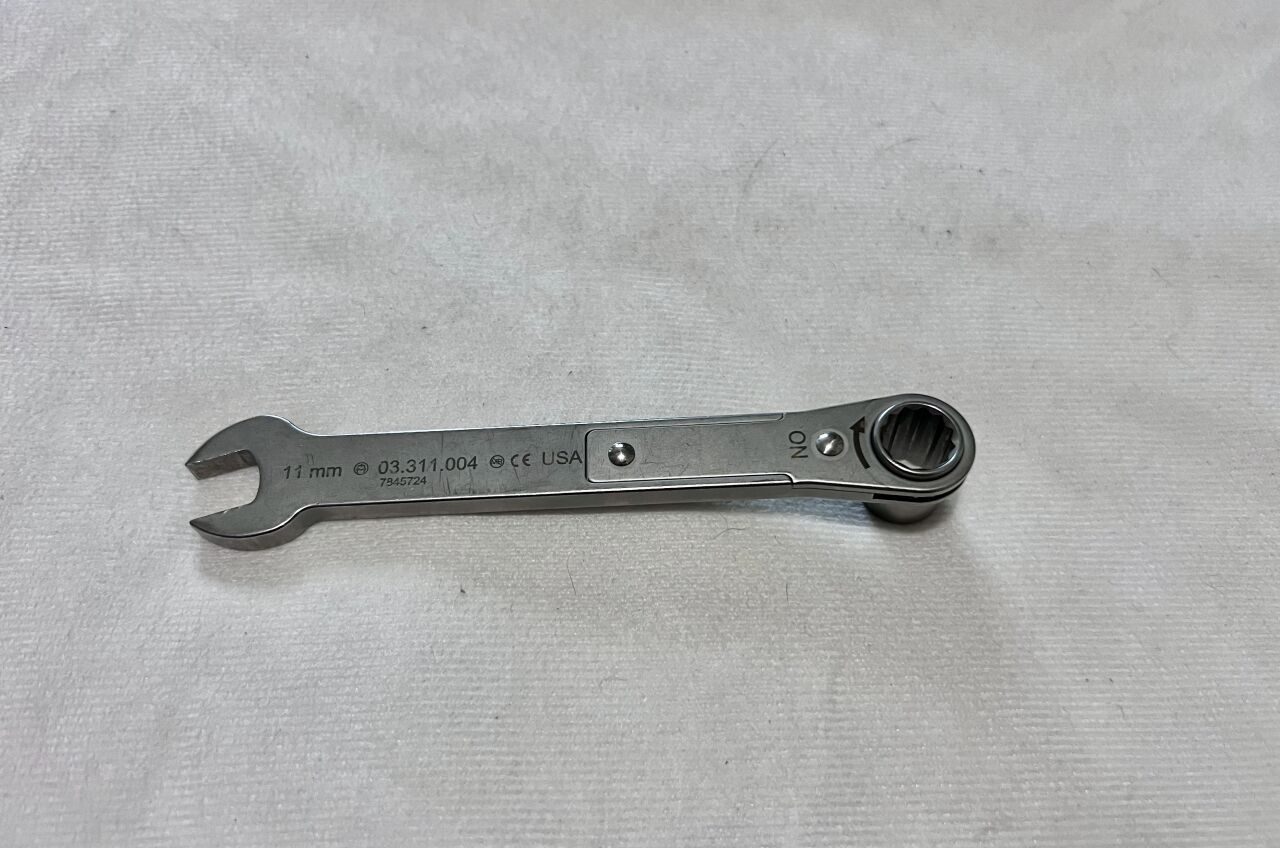 SYNTHES 03.311.004 MAXFRAME Slotted Socket Wrench 11mm — photo 1