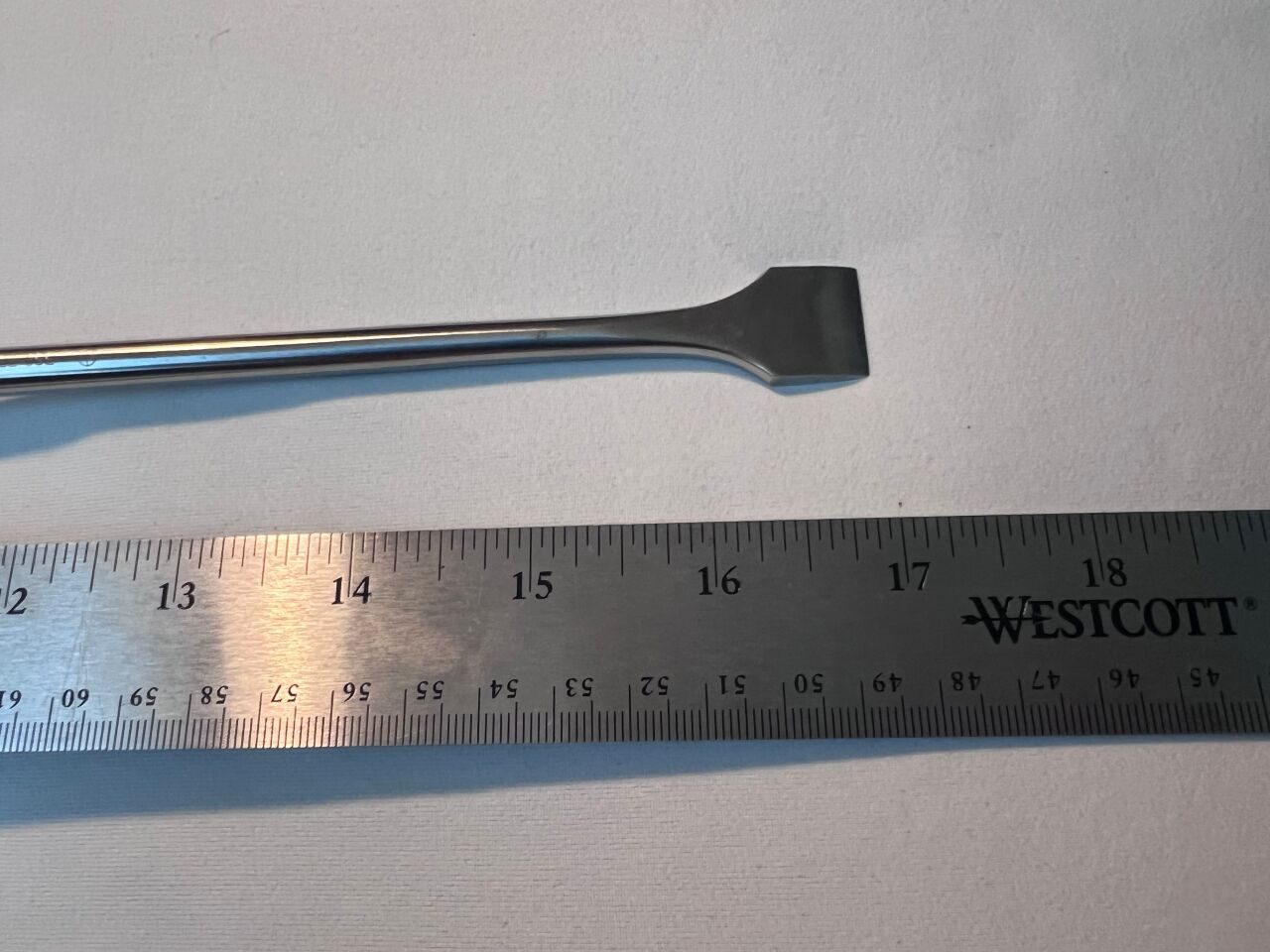 SYNTHES 389.73 Orthopedic Osteotome 18mm Blade — photo 2