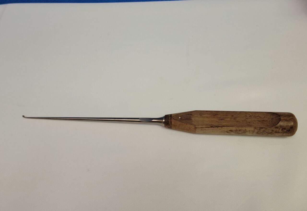 SYNTHES 389.62 1 Angled Cup Bone Curette — photo 1
