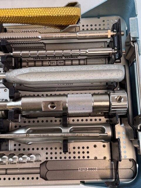 STRYKER HOWMEDICA Various Advantage Hip Instrument Sets — photo 7